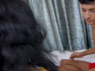 A vaihe äiti viettelee hänen vaihe poika kovacorea seksi: intialainen perse selkäsauna likainen video-