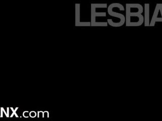 Lesbianx - μεγάλος ποπός πρωκτικό λεσβίες whitney wright & arietta adams