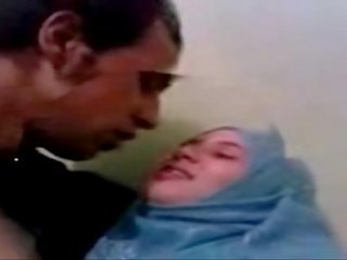 Аматьори dubai desiring хиджаб дъщеря прецака при вкъщи - desiscandal.xyz